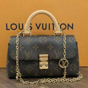 LOUIS VUITTON VAVIN BB MONOGRAM – BEIGE HANDLE / GOLD HARDWARE